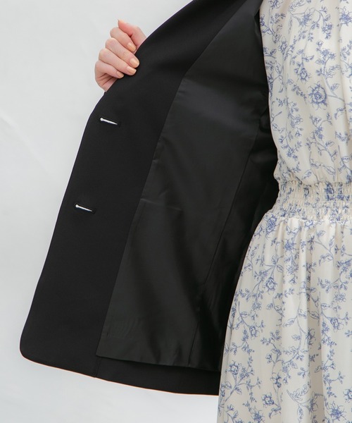 Honeys(ハニーズ)の「シングル釦ゆるテーラード(テーラードジャケット・レディース・ベージュ/ブラック/ネイビー系/サックスブルー系/ネイビー・LL/L/S/M)」の9枚目の写真