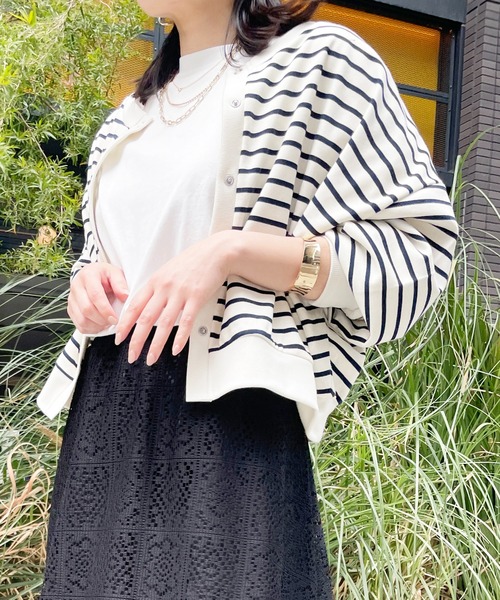 Meli rich（メリーリッチ）の「前後2WAYスナップボタンボーダーカーディガン（カーディガン/ボレロ・レディース・アイボリー/ピンク/グリーン/ネイビー・MEDIUM）」の2枚目の写真