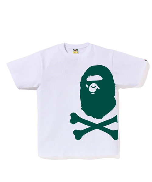 A BATHING APE(アベイシングエイプ)の「BIG APE CROSSBONE PIGMENT PRINT TEE M(Tシャツ/カットソー・メンズ・ホワイト×レッド/ホワイト×グリーン/ホワイト×ネイビー/ホワイト×ブラック・MEDIUM/X-LARGE/XX-LARGE/LARGE/SMALL)」の1枚目の写真