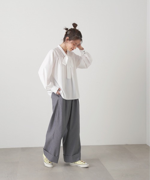 N.（N. Natural Beauty Basic）（エヌエヌナチュラルビューティーベーシック）の「【川津明日香さん着用】◆フロントリボンギャザーブラウス（シャツ/ブラウス・レディース・オフホワイト/ブルー/ドット・MEDIUM）」の9枚目の写真