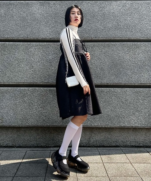 Narcissus(ナルシス)の「【Narcissus】ラインタートルトップス(その他トップス・レディース・ホワイト/ブラック・FREE)」の18枚目の写真