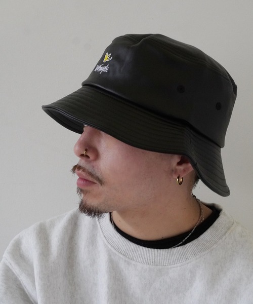 （What it isNt）ART BY MARKGONZALES（ワットイットイズント）の「【 （What it isNt）ART BY MARKGONZALES / (ワットイットイズント) アートバイ マークゴンザレス 】 合皮 バケットハット（ハット・メンズ・ホワイト/ブラック/グリーン・FREE）」の11枚目の写真