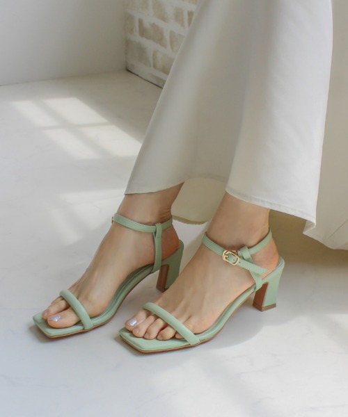 VIVIAN（ヴィヴィアン）の「スクエアトゥパデッド華奢ストラップサンダル（サンダル・レディース・オレンジ/ベージュ/グリーン/アイボリー/ブラック/ブラック系その他3/ブルー/ピンク・S/M/L/LL）」の19枚目の写真