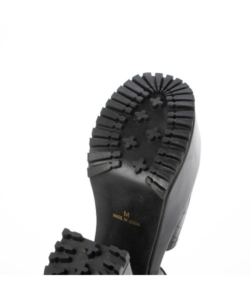 Mafmof(マフモフ)の「Mafmof(マフモフ)13cmヒール厚底ユニットソールストラップサンダル(サンダル・レディース・ホワイト/ブラック系その他/ブラック・L/M/LL/S)」の17枚目の写真