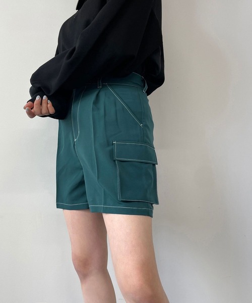 179/WG(イチナナキュウダブルジー)の「マルチポケットカーゴショートパンツ(カーゴパンツ・レディース・グリーン/オフホワイト/ブラック・MEDIUM)」の1枚目の写真