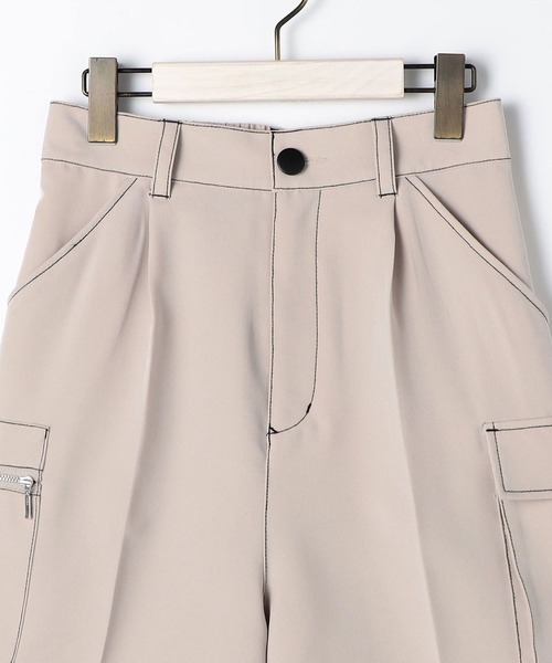 179/WG(イチナナキュウダブルジー)の「マルチポケットカーゴショートパンツ(カーゴパンツ・レディース・グリーン/オフホワイト/ブラック・MEDIUM)」の6枚目の写真