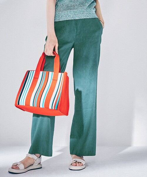 23区（ニジュウサンク）の「【洗える】リネンレーヨンストレッチ ワイド パンツ（その他パンツ・レディース・ベージュ系/ダークブラウン系/ホワイト系/ネイビー系/ピーコックグリーン系/ブラック系/ブルー系/イエロー系・38/40/36/42）」の5枚目の写真