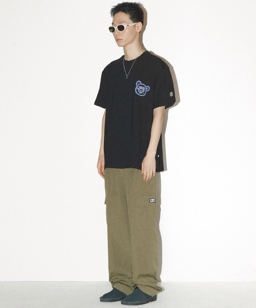 ISTKUNST（イストクンスト）の「A'GEM/9 × .kom『ISTKUNST/イストクンスト』BEAR & SMILEY TEE/ベアスマイルロゴ 半袖カットソー（Tシャツ/カットソー・メンズ・ブラック/ホワイト/イエロー/ブルー/ブラウン・M/L/S）」の10枚目の写真