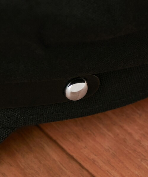 DEICY（デイシー）の「ﾎﾟｲﾝﾄﾚｻﾞｰｷｬｽｹｯﾄ（キャスケット・レディース・ブラック・FREE）」の8枚目の写真