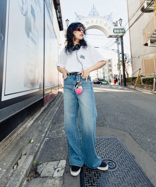 BEN DAVIS(ベンデイビス)の「【23SS】【BEN DAVIS/ベン デイヴィス】別注BACK TEXT TEE / バックプリントTシャツ/ユニセックス/白Tシャツ【限定展開】(Tシャツ/カットソー・メンズ・ブラック/ブルー/ホワイト/ライトグレー・SMALL/MEDIUM/LARGE/X-LARGE)」の5枚目の写真