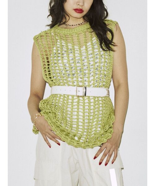 jouetie（ジュエティ）の「ローゲージニットベスト（ベスト・レディース・グリーン/ピンク/アイボリー・MEDIUM）」の2枚目の写真