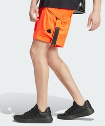 adidas（アディダス）の「シティエスケープ カーゴショーツ / ハーフパンツ / アディダス adidas（カーゴパンツ）」