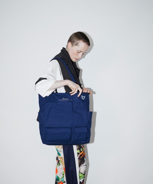 F/CE. (エフシーイー)の「F/CE. W.R CANVAS POCKET TOTE / エフシーイー 撥水キャンバス ポケットトート(トートバッグ・メンズ・アイボリー/ブラック/ネイビー/グリーン・FREE)」の4枚目の写真