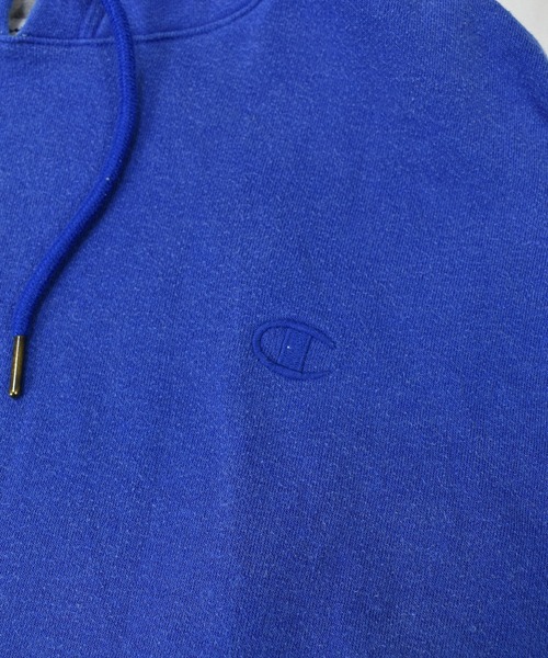 Champion(チャンピオン)の「【ヴィンテージ古着】Champion / チャンピオン ロゴ刺繍 スウェットパーカー(パーカー・メンズ・ブルー・LARGE)」の3枚目の写真