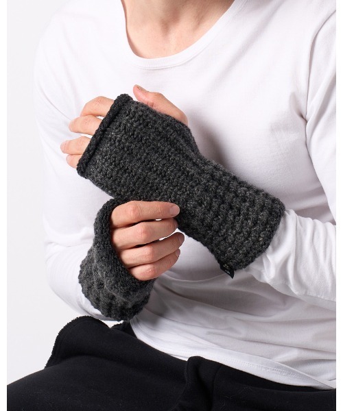 wjk(ダヴルジェイケイ)の「3-tone hand warmer(手袋・メンズ・ブラック/ベージュ/トップグレー・FREE)」の1枚目の写真