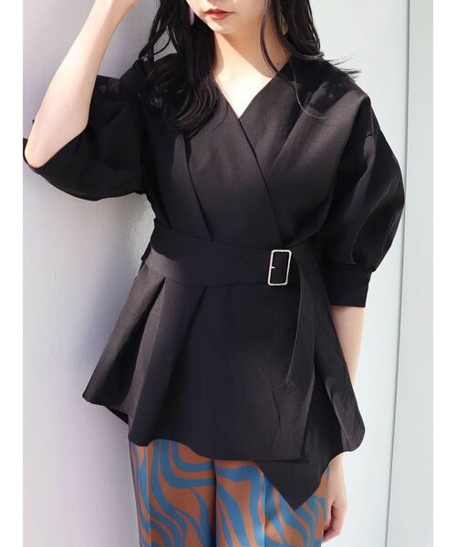 MURUA（ムルーア）の「カシュクールペプラムシャツ（シャツ/ブラウス・レディース・ホワイト/ブルー/ブラック・FREE）」の3枚目の写真