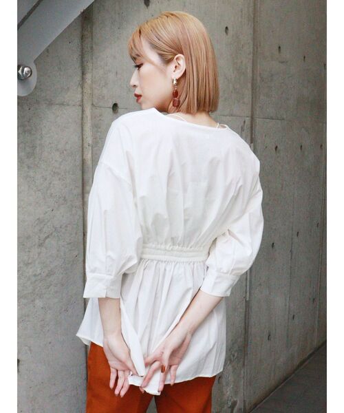 MURUA（ムルーア）の「カシュクールペプラムシャツ（シャツ/ブラウス・レディース・ホワイト/ブルー/ブラック・FREE）」の5枚目の写真