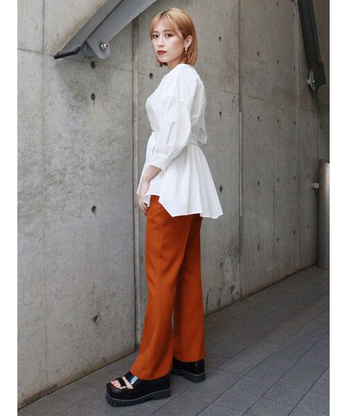 MURUA（ムルーア）の「カシュクールペプラムシャツ（シャツ/ブラウス・レディース・ホワイト/ブルー/ブラック・FREE）」の7枚目の写真