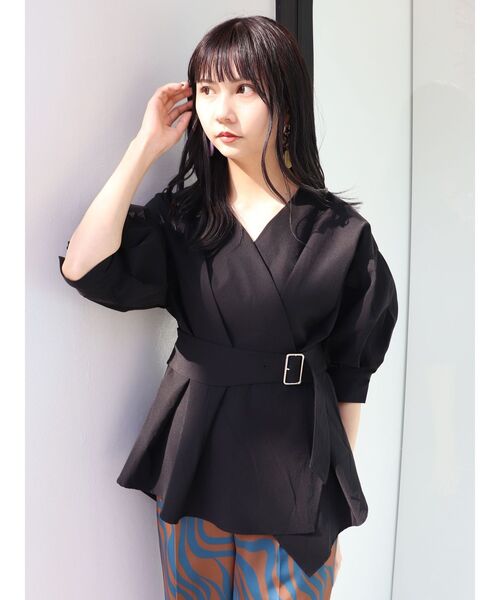 MURUA（ムルーア）の「カシュクールペプラムシャツ（シャツ/ブラウス・レディース・ホワイト/ブルー/ブラック・FREE）」の8枚目の写真