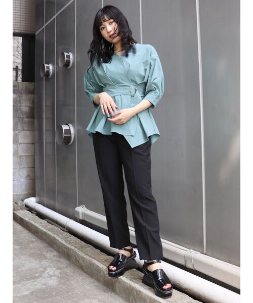 MURUA（ムルーア）の「カシュクールペプラムシャツ（シャツ/ブラウス・レディース・ホワイト/ブルー/ブラック・FREE）」の13枚目の写真