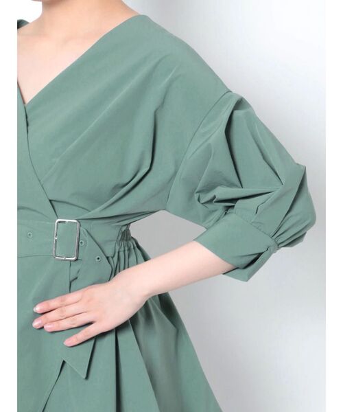 MURUA（ムルーア）の「カシュクールペプラムシャツ（シャツ/ブラウス・レディース・ホワイト/ブルー/ブラック・FREE）」の18枚目の写真