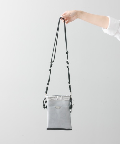 THE PURSE(ザパース )の「別注【THE PURSE(ザ・パース)】TULLEDRAWSTRING BAG S 巾着バッグ(ショルダーバッグ・レディース・シルバー/ブラック・FREE)」の22枚目の写真
