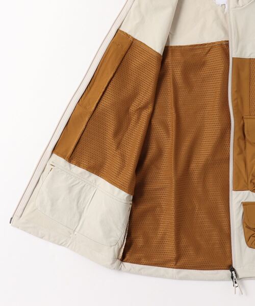 adidas（アディダス）の「ADICROSS マルチユースポケット フルジップ