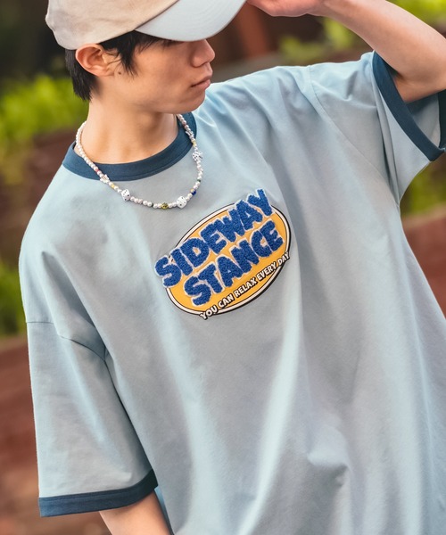 SIDEWAY STANCE(サイドウェイスタンス)の「【SIDEWAY STANCE】オリジナル グラフィック プリント & 刺しゅうデザイン 半袖 リンガーTシャツ(Tシャツ/カットソー・メンズ・ホワイト系その他/ホワイト系その他3/イエロー系その他3/ホワイト/イエロー/ブルー系その他/イエロー系その他/ブルー系その他2/ブルー系その他3/ホワイト系その他2/イエロー系その他2/ブルー・MEDIUM/LARGE/X-LARGE)」の8枚目の写真
