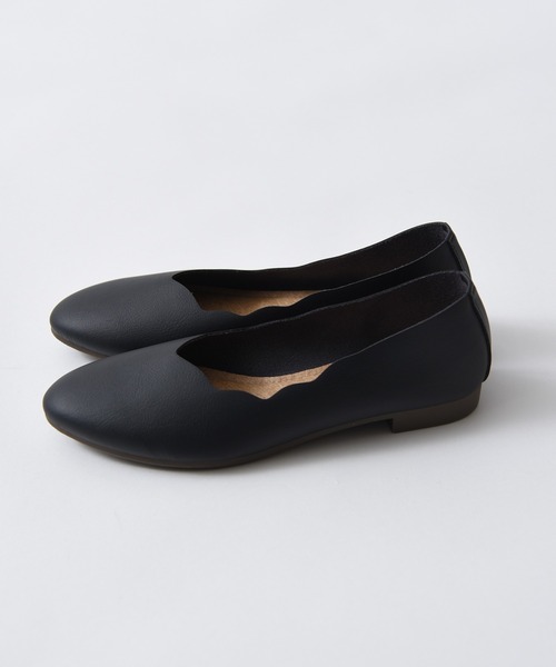 CALIFORNIA OUTFITTERS（カリフォルニア アウトフィッターズ）の「3-フラワーカット ローヒール パンプス 「柔らかくて、軽量で履きやすい日本製のパンプス」【Maison select -メゾンセレクト-cawaii shoes カワイイシューズコレクション】（パンプス・レディース・グレイッシュベージュ/グリーン/ベージュ/ブラック・M/L）」の19枚目の写真