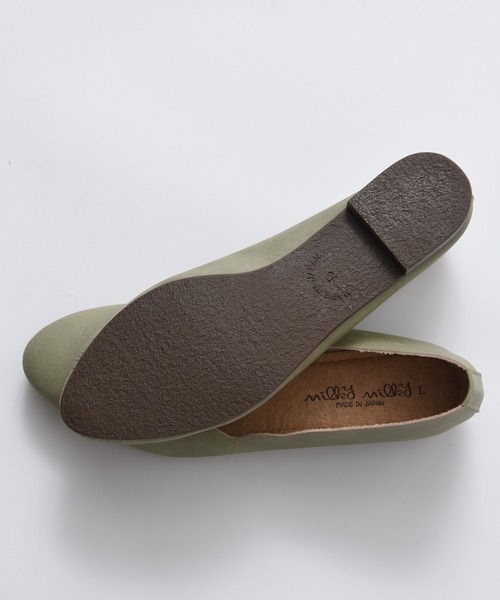 CALIFORNIA OUTFITTERS（カリフォルニア アウトフィッターズ）の「3-フラワーカット ローヒール パンプス 「柔らかくて、軽量で履きやすい日本製のパンプス」【Maison select -メゾンセレクト-cawaii shoes カワイイシューズコレクション】（パンプス・レディース・グレイッシュベージュ/グリーン/ベージュ/ブラック・M/L）」の8枚目の写真