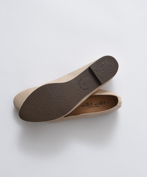 CALIFORNIA OUTFITTERS（カリフォルニア アウトフィッターズ）の「3-フラワーカット ローヒール パンプス 「柔らかくて、軽量で履きやすい日本製のパンプス」【Maison select -メゾンセレクト-cawaii shoes カワイイシューズコレクション】（パンプス・レディース・グレイッシュベージュ/グリーン/ベージュ/ブラック・M/L）」の10枚目の写真