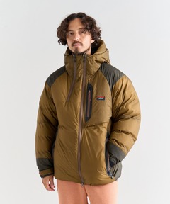 カーハート　Carhartt ブラウン ダウンジャケット ショート丈　Lサイズ カーハート Carhartt ブラウン ダウンジャケット ショート丈 L