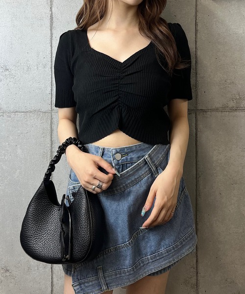 ROGER AND RAW(ロジャーアンドロウ)の「シャーリングクロップド半袖ニットトップス(Tシャツ/カットソー・レディース・ホワイト/ブラック/ラベンダー・FREE)」の18枚目の写真