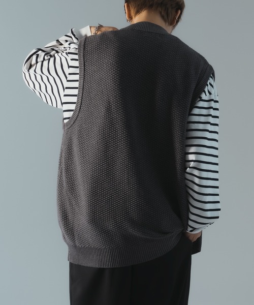 epnok（エプノック）の「ダブルジップ鹿の子ニットベスト（ベスト・メンズ・レッド/チャコールグレー・SMALL/MEDIUM/LARGE）」の17枚目の写真