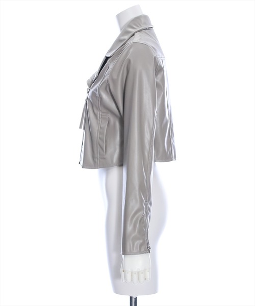 clear(クリア)の「ショート丈ライダースジャケット(ライダースジャケット・レディース・グレイッシュベージュ/ブラック・F)」の6枚目の写真