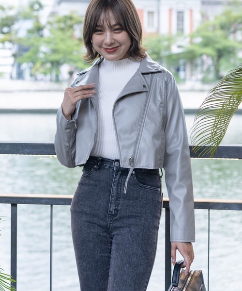 clear(クリア)の「ショート丈ライダースジャケット(ライダースジャケット・レディース・グレイッシュベージュ/ブラック・F)」の15枚目の写真