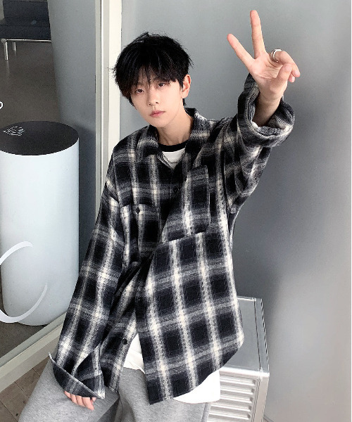 neos(ネオス)の「■25AW新色追加【neos】ビッグシルエット オンブレー チェック ロングスリーブ ネルシャツ(シャツ/ブラウス・メンズ・レッド/ブラック/ブラウン・LARGE/MEDIUM/X-LARGE)」の12枚目の写真