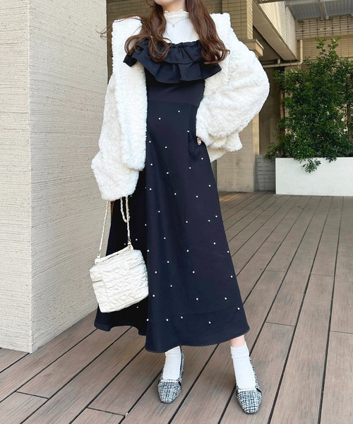 ☘️25新作 ♡ Aje アジュ 白キャミワンピース 新品♡　019 セール】クシュクシュクロスキャミワンピース【ZOZOTOWN限定