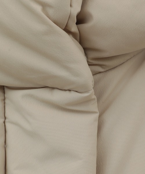 CLANE（クラネ）の「BALLOON HOODIE LONG DOWN COAT（ダウンジャケット/コート・レディース・ベージュ/ブラック/ブルー/アイボリー・1/0/2）」の7枚目の写真