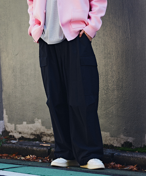 EDIFICE（エディフィス）の「ナイロントリコット HUGEASY カーゴパンツ（カーゴパンツ・メンズ・グレー/ネイビー・LARGE/MEDIUM）」の8枚目の写真