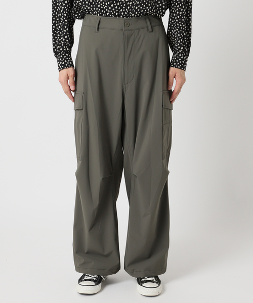 EDIFICE（エディフィス）の「ナイロントリコット HUGEASY カーゴパンツ（カーゴパンツ・メンズ・グレー/ネイビー・LARGE/MEDIUM）」の11枚目の写真