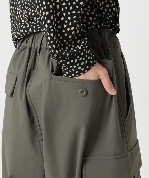 EDIFICE（エディフィス）の「ナイロントリコット HUGEASY カーゴパンツ（カーゴパンツ・メンズ・グレー/ネイビー・LARGE/MEDIUM）」の15枚目の写真