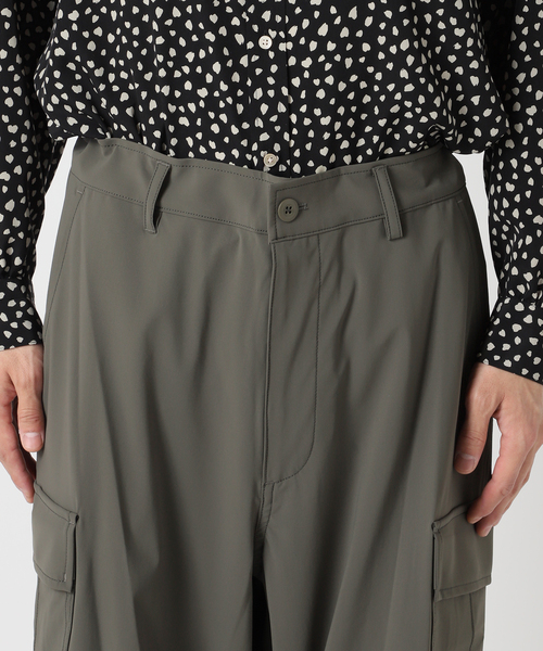 EDIFICE（エディフィス）の「ナイロントリコット HUGEASY カーゴパンツ（カーゴパンツ・メンズ・グレー/ネイビー・LARGE/MEDIUM）」の16枚目の写真