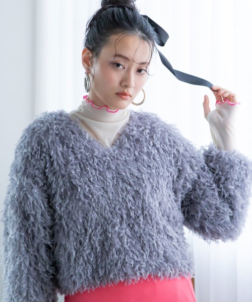 bohmal(ボマール)の「2wayフリンジプルオーバートップス(ニット/セーター・レディース・アイボリー/ブルー/ピンク/グレー・MEDIUM)」の11枚目の写真