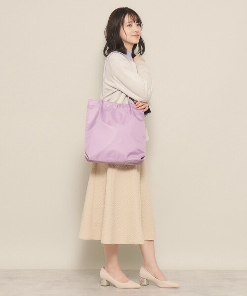 ITS'DEMO（イッツデモ）の「◆【通勤／A4対応】タックハンドル仕切り薄マチトート（トートバッグ・レディース・ライトグレー/ベージュ/ライトパープル/アイボリー/ブラック・00）」の8枚目の写真