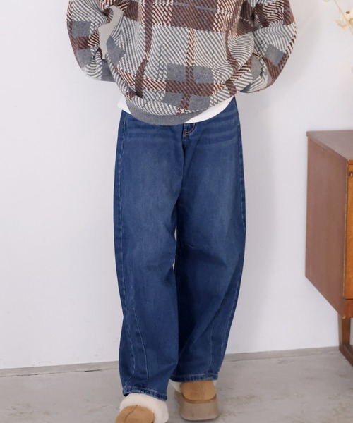 Doula Doula（ドゥーラドゥーラ）の「カーブラインパンツ（デニムパンツ・レディース・サックスブルー/ブラック/ブルー/インディゴブルー・FREE/M/L）」の4枚目の写真