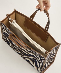 バッグ A VACATION BREAD M zebra tote bag A VACATION ショルダーバッグ バッグ 「A VACATION/アヴァ
