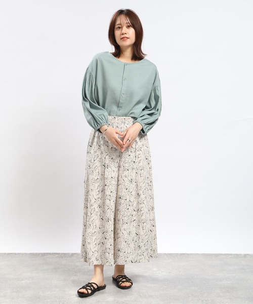 GLOBAL WORK Smile Seed Store（グローバルワーク スマイルシードストア）の「レーヨンフレアワイドパンツ/117078（その他パンツ・レディース・ダークグレー/アイボリー/ホワイト系その他7/オフホワイト/ブルー系その他7/ホワイト系その他2・SMALL/MEDIUM/LARGE/X-LARGE）」の7枚目の写真