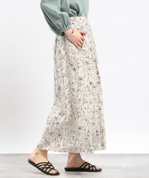 GLOBAL WORK Smile Seed Store（グローバルワーク スマイルシードストア）の「レーヨンフレアワイドパンツ/117078（その他パンツ・レディース・ダークグレー/アイボリー/ホワイト系その他7/オフホワイト/ブルー系その他7/ホワイト系その他2・SMALL/MEDIUM/LARGE/X-LARGE）」の11枚目の写真