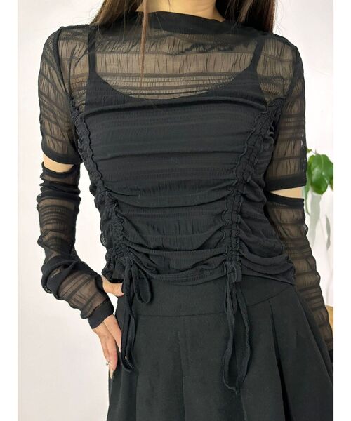 CALNAMUR（カルナムール）の「2WAYシャーリングリボントップス（Tシャツ/カットソー・レディース・ブラック/ライトブルー/ホワイト・FREE）」の4枚目の写真